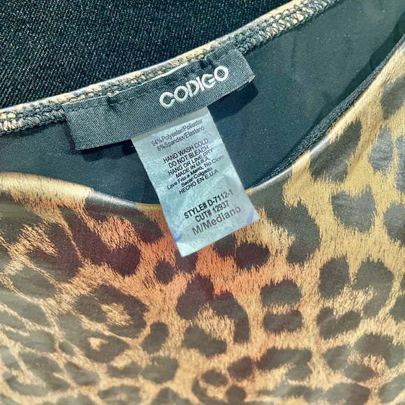 Codigo Dress - Picture 3 of 7